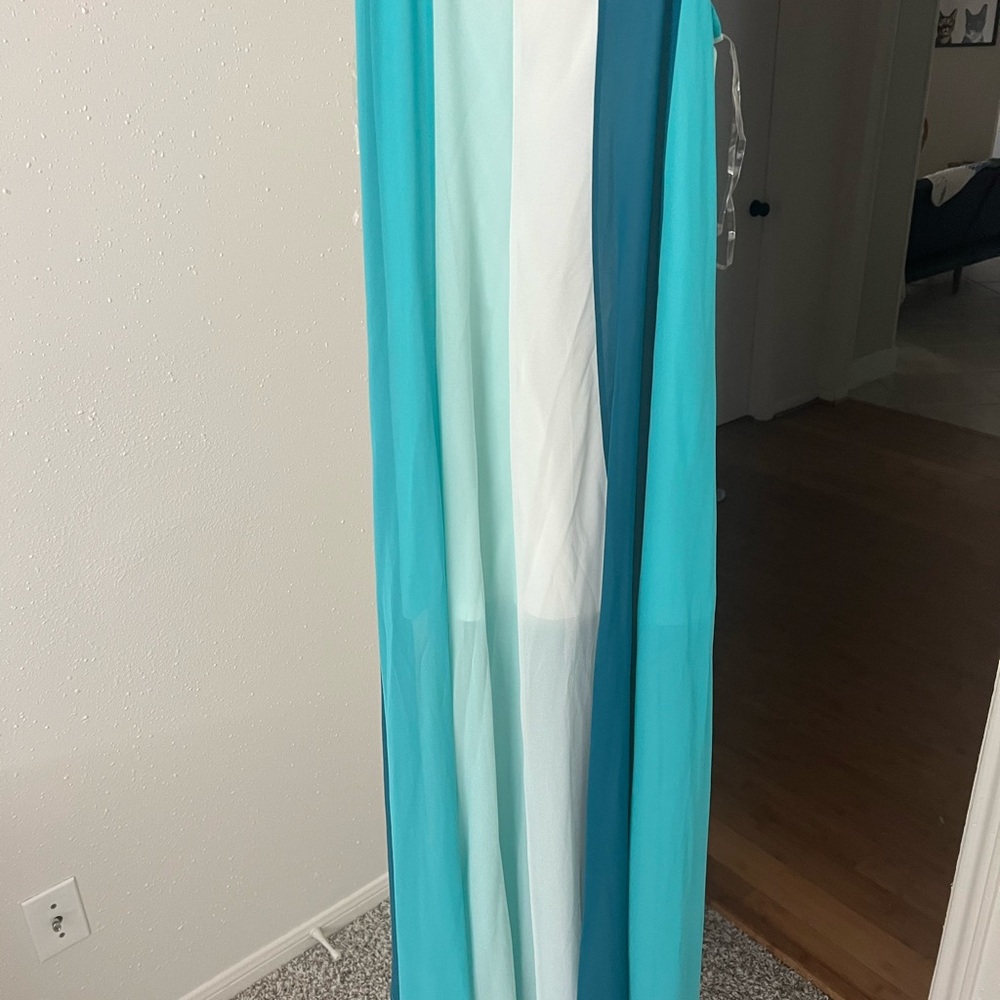 Maxi Dress - Picture 4 of 7
